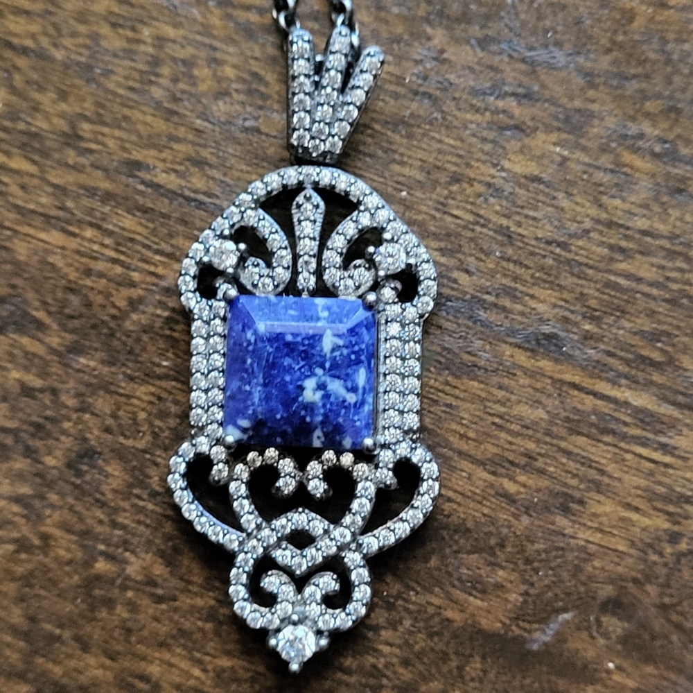 Hespera Queen of Monaco Necklace